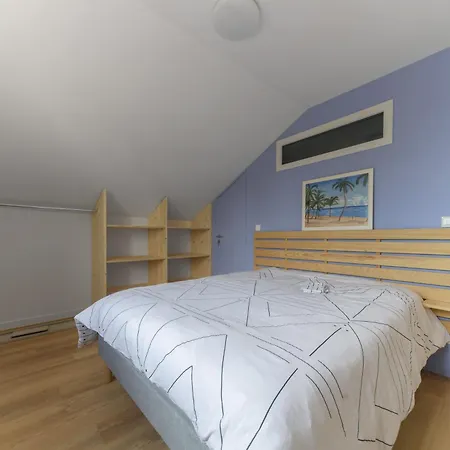 Penaud - Design Et Climatises A La Campagne *