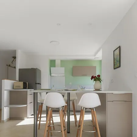 Penaud - Design Et Climatises A La Campagne Appartement Saulcet