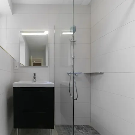 Penaud - Design Et Climatises A La Campagne Appartement Saulcet